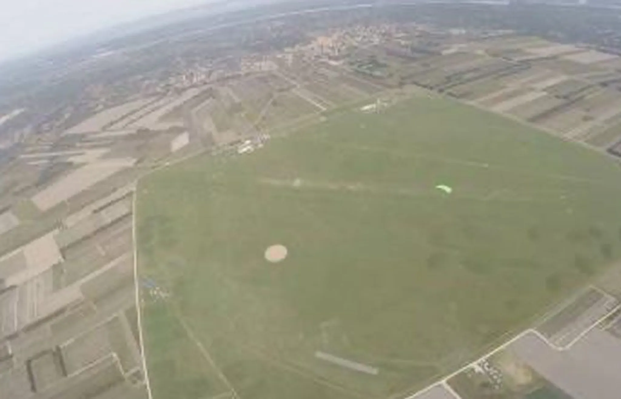 Saut en Parachute en Tandem à Pujaut/Avignon