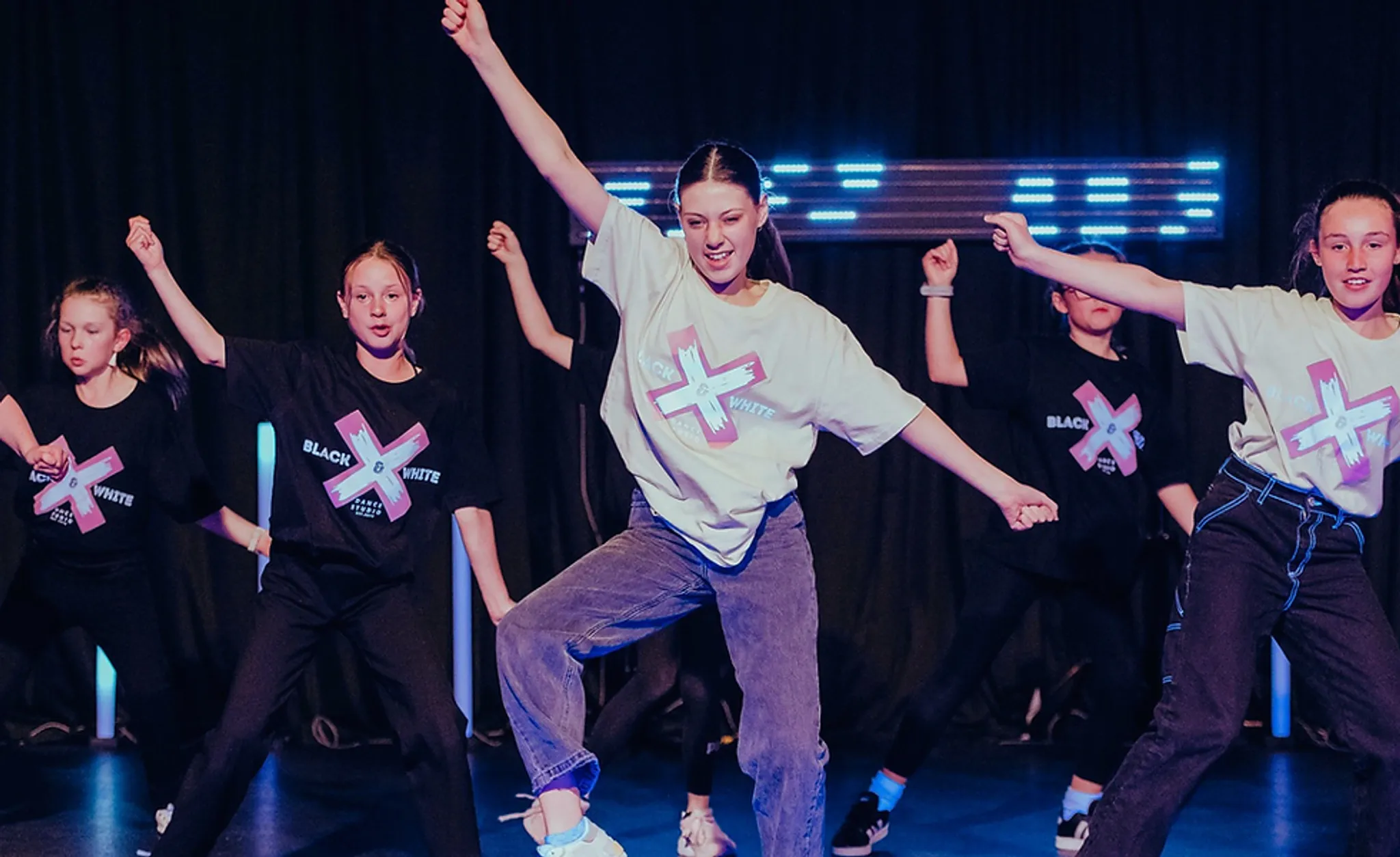 Black&White Dance Studio