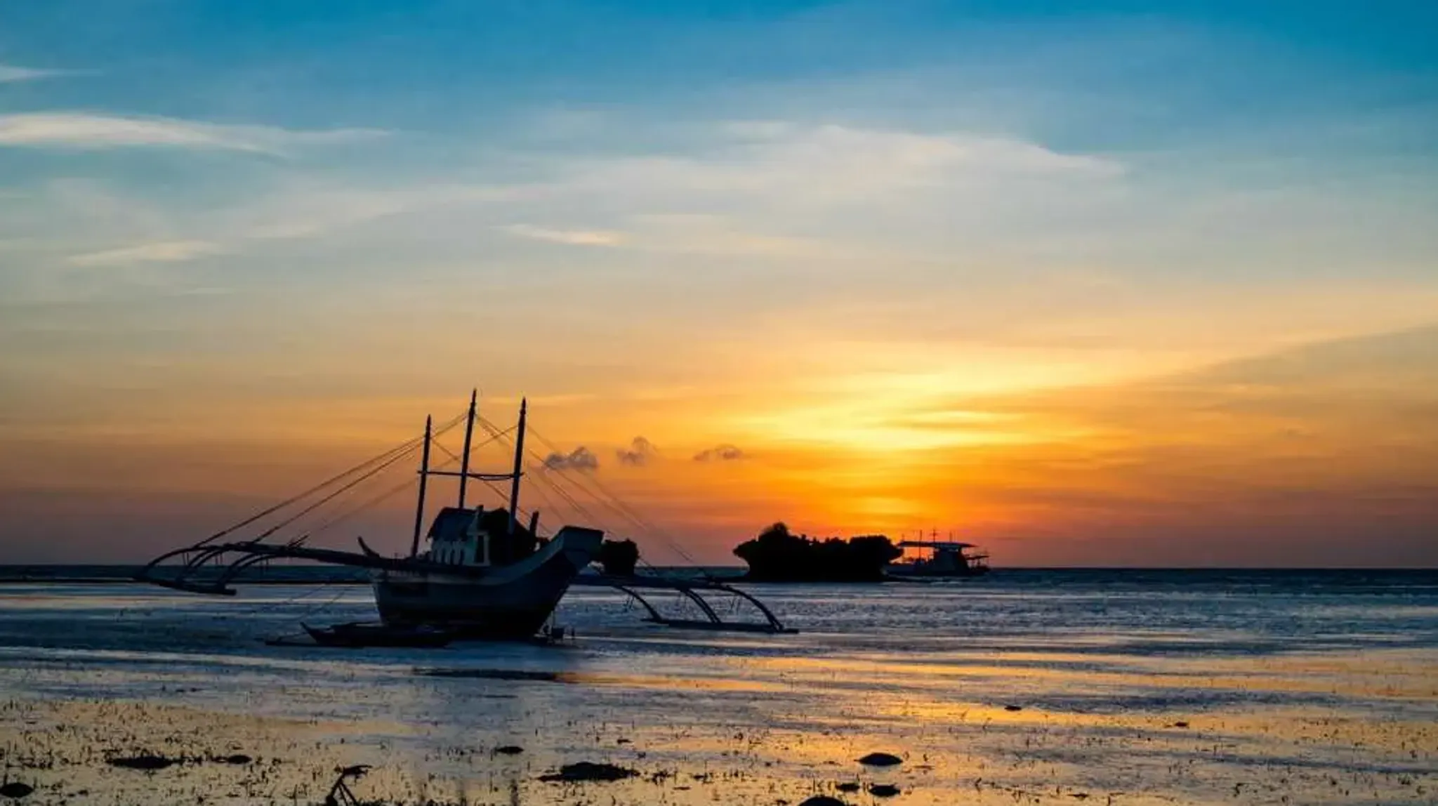 Coron Wreck & Reef Dive Expedition