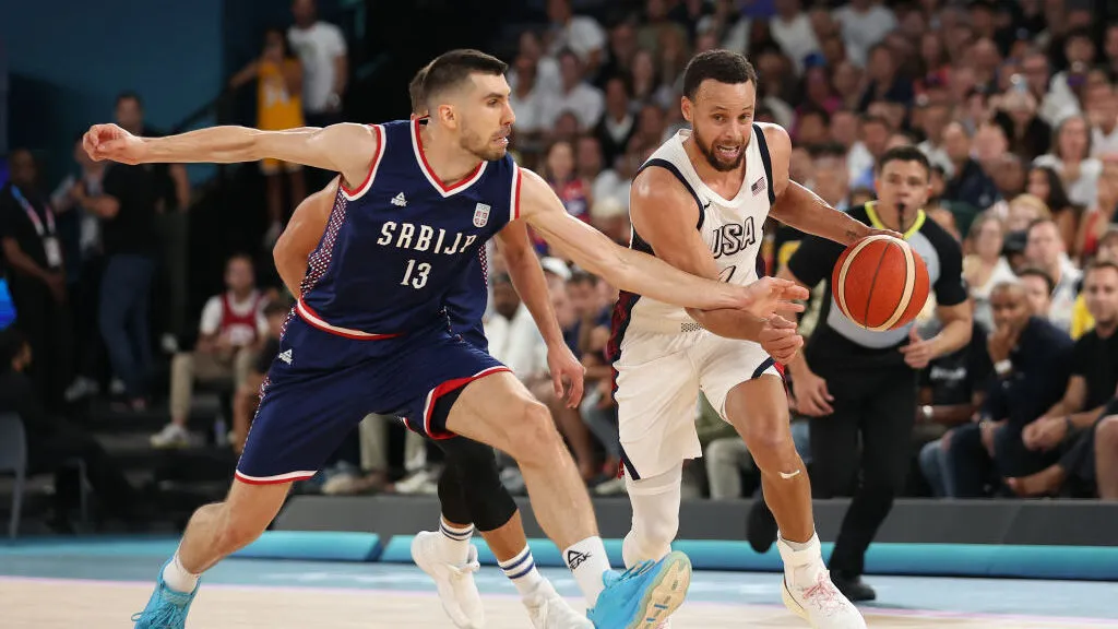 Steph Curry Steers Team USA to Win Over Serbia