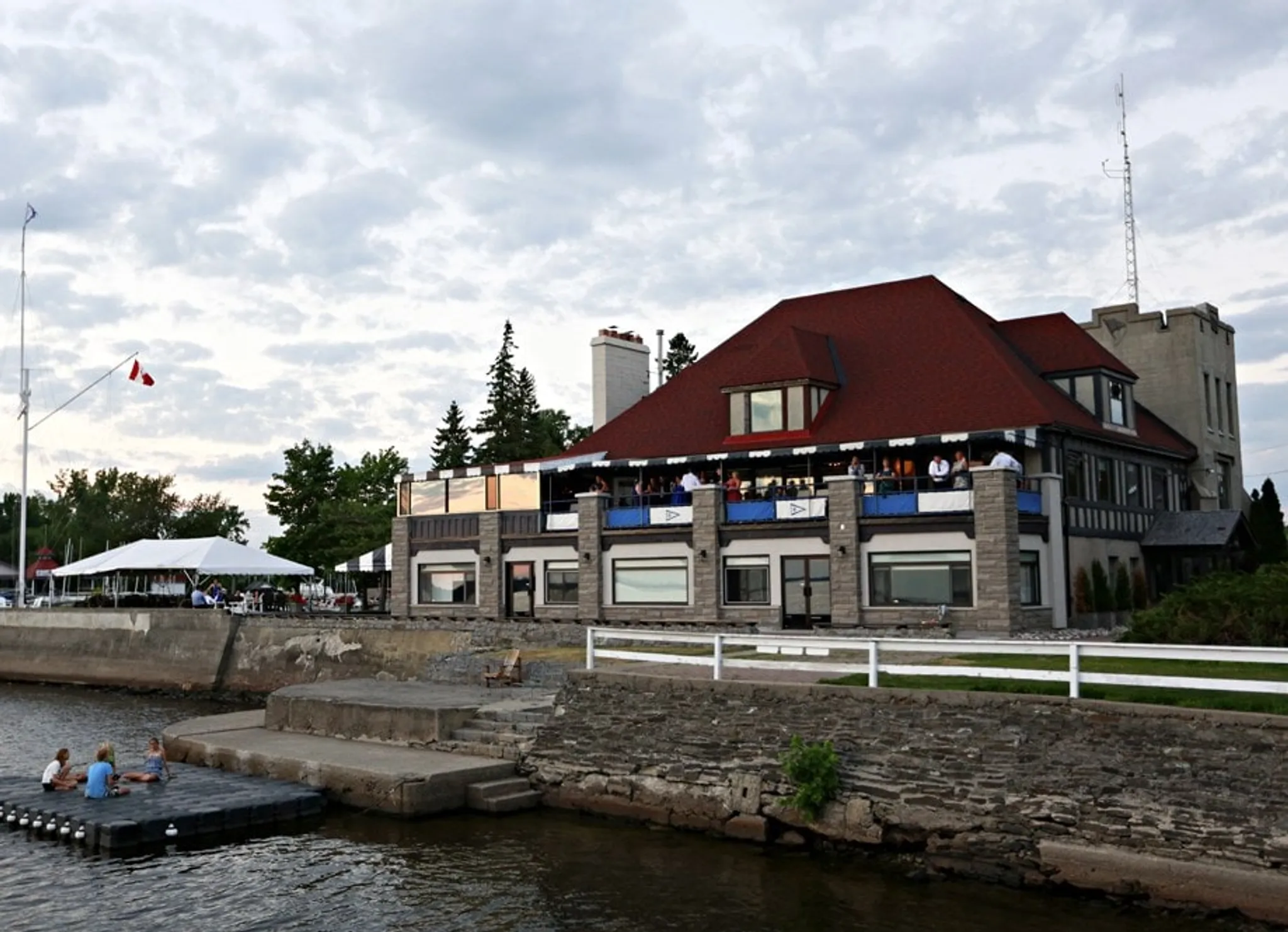 Britannia Yacht Club Sailing Lessons