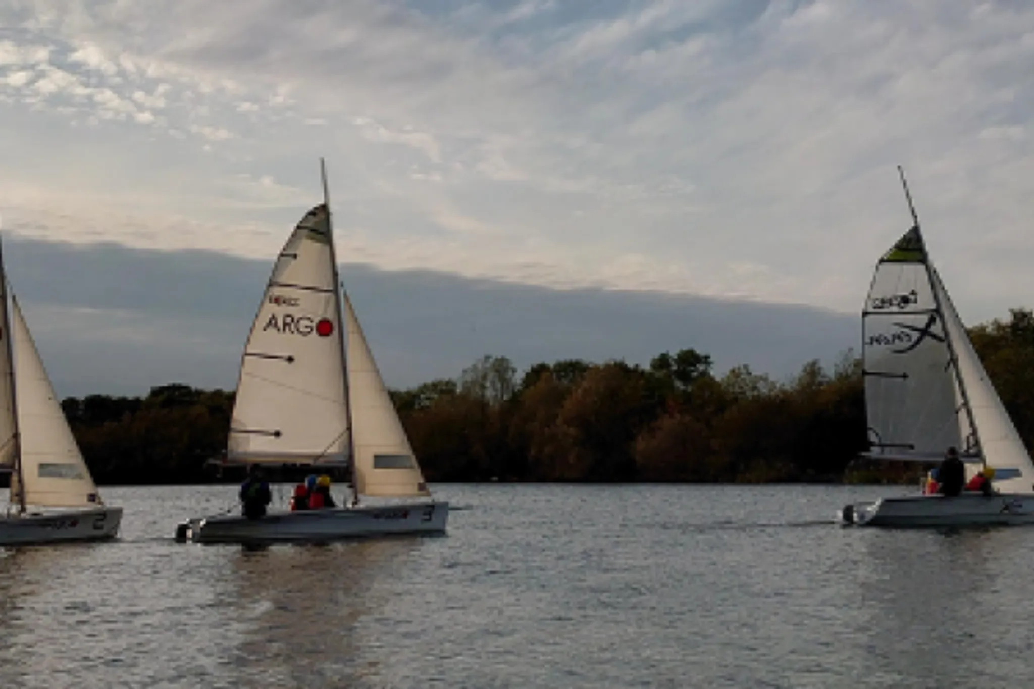 Dinghy Sailing Courses