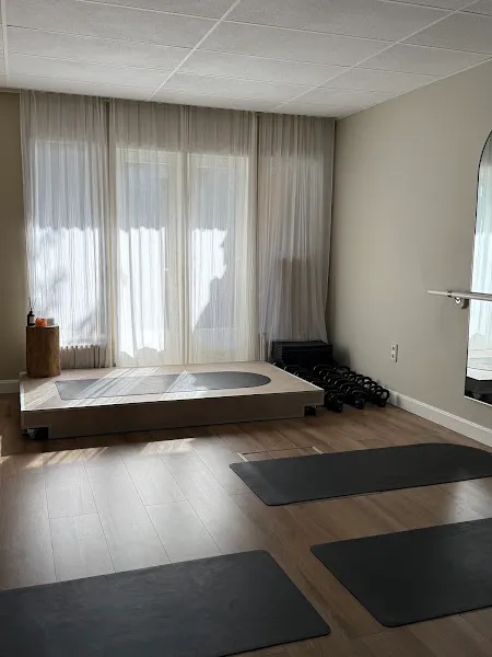 Eclair | Pilates - Face Yoga - Barre - Indoor Cycling - Reformer Pilates