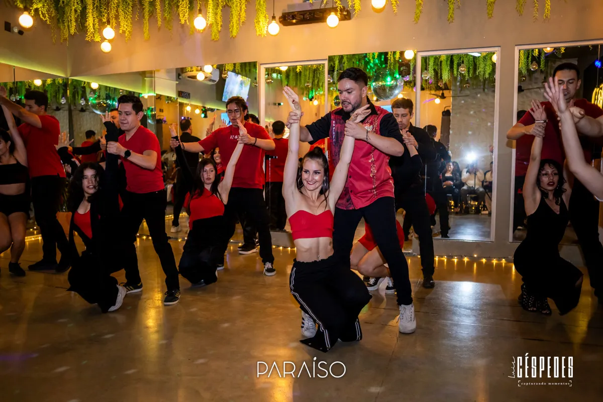 Paraiso Dance Center - Escuela de baile y academia de danza SALSA PARAISO