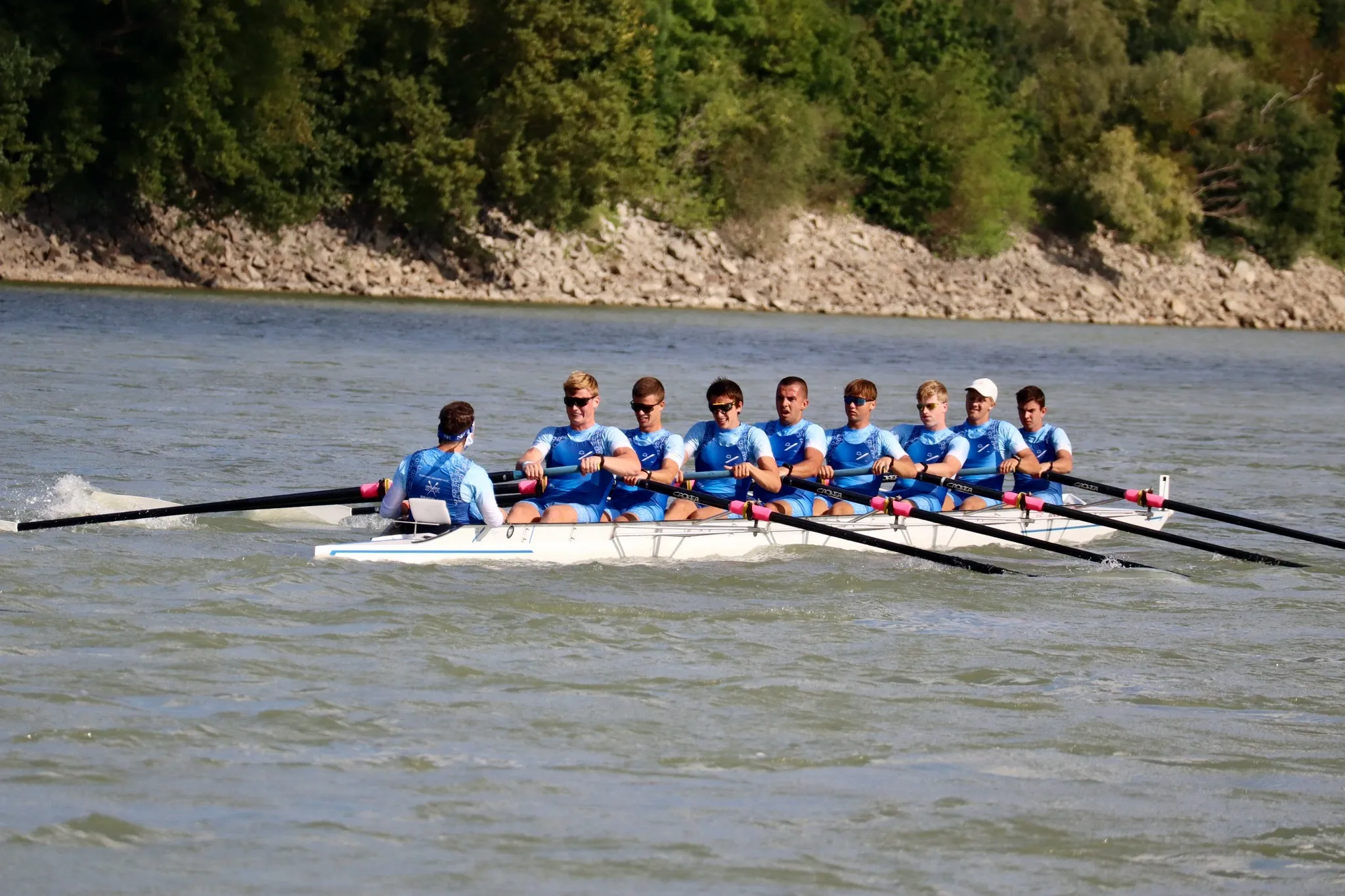 SLOVENSKÝ VESLÁRSKY KLUB