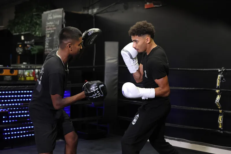 Divesh Boxing