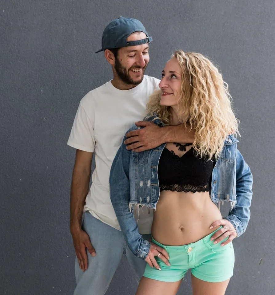 African Latina Roxane Et Corentin Kizomba / Bachata