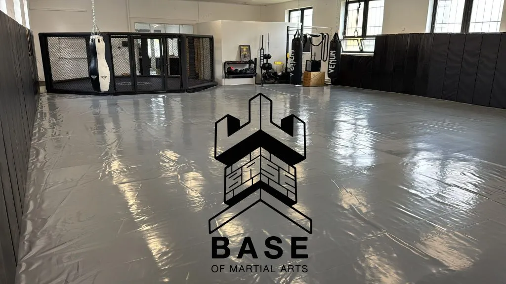 Base Nitra