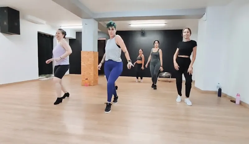 Kalalú - Dance School