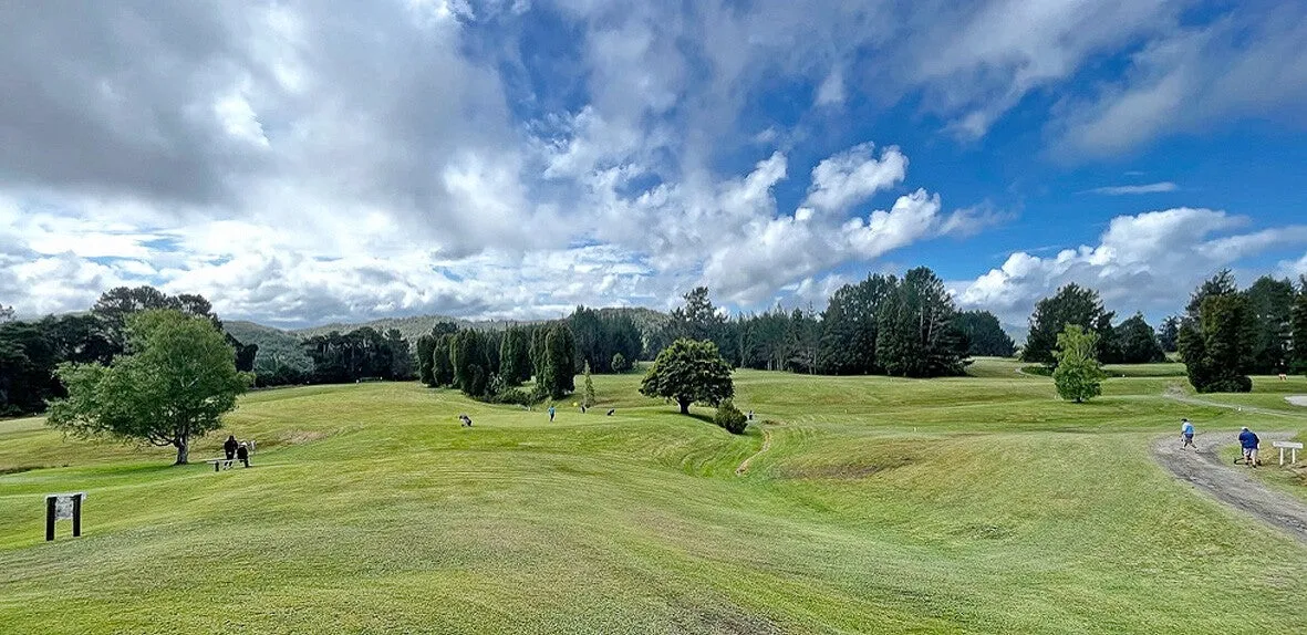 Te Puia Hot Springs Golf Club