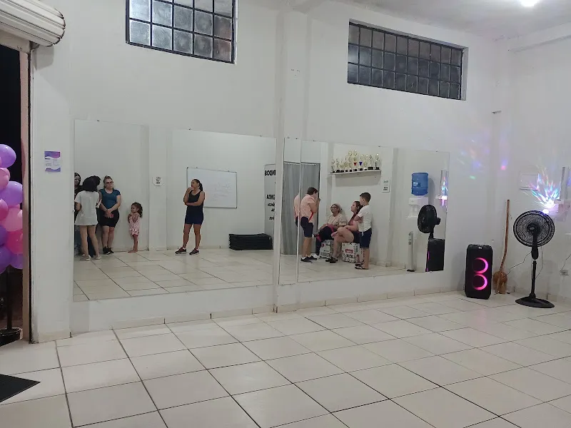 NY ACADEMIA