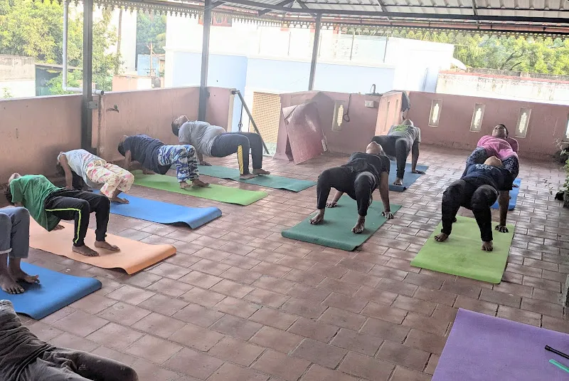 Breathe and Shine academy ( yoga )