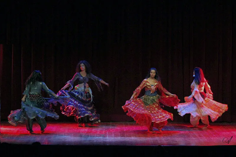 Mónica Escudero Escuela de Danza