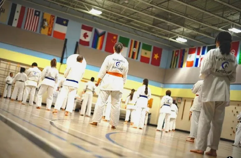 Centres Ray Cormier Kyokushin Kenbukai-Birchmount Dojo