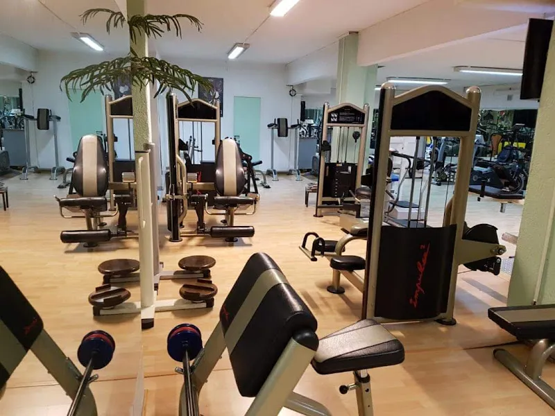 World Gym Center