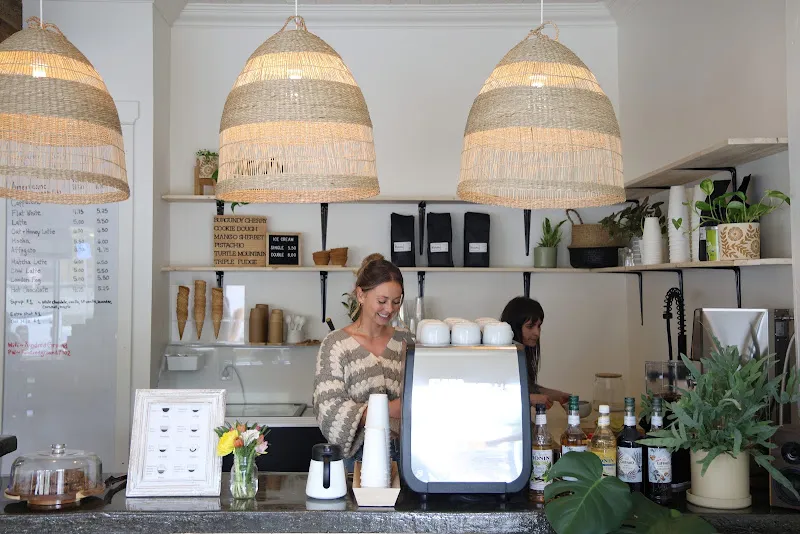 Kindred Ground — Coffee House + Movement Studio