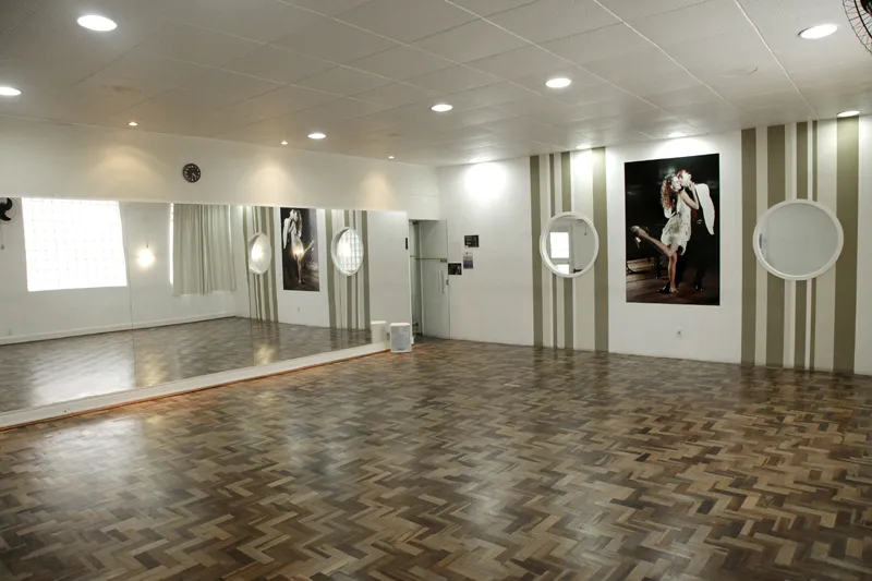 Kirinus and Nunes Dance Center