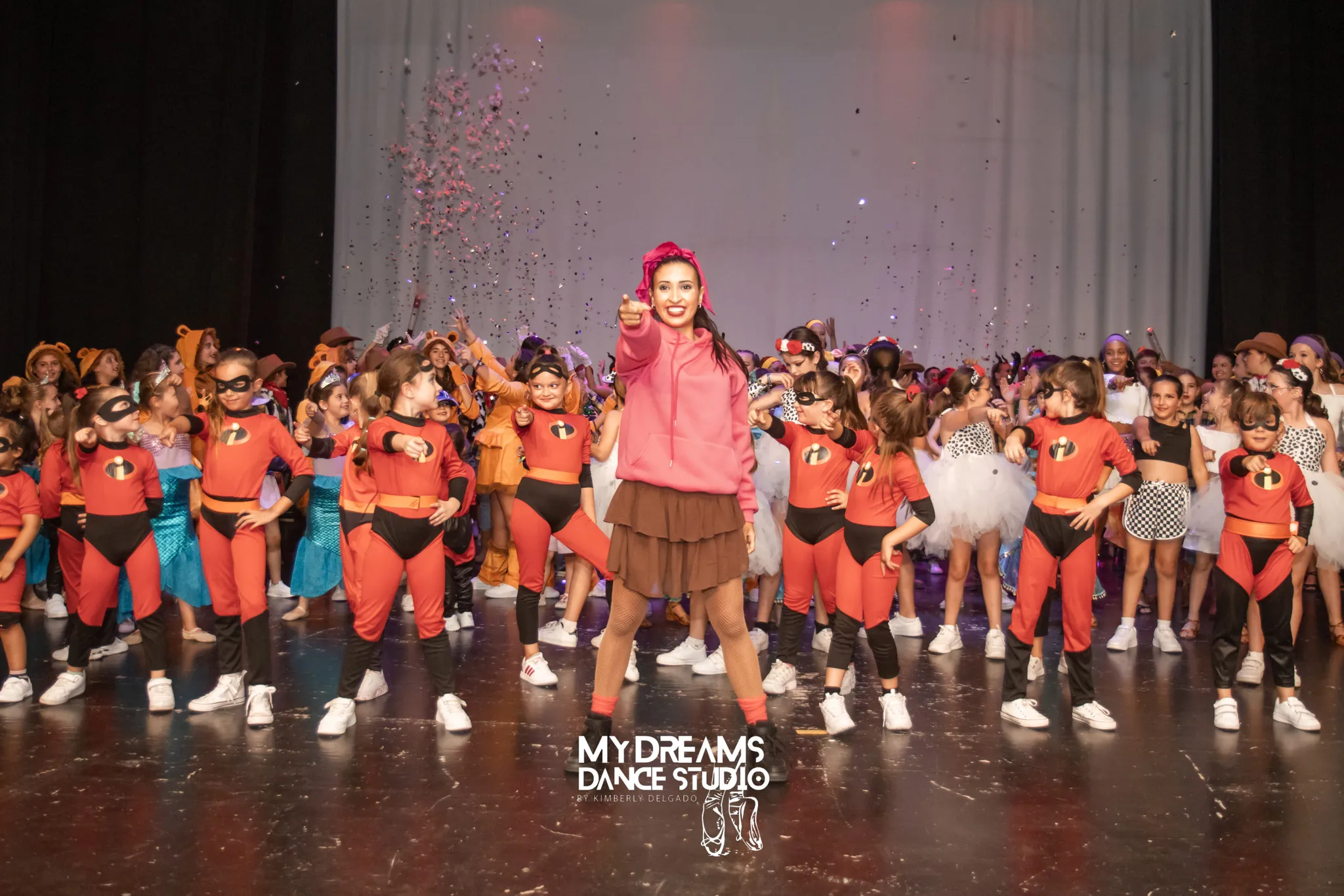 My Dreams Dance Studio | Clases de baile latino, contemporáneo, ballet, urbano, K-Pop y más