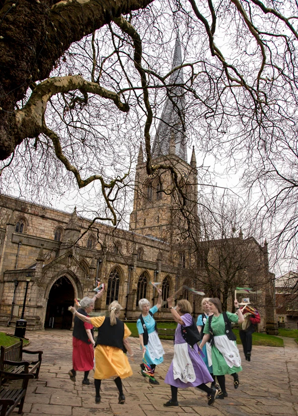 CHESTERFIELD GARLAND DANCERS