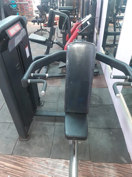 RIYANSH FITNESS CLUB ( The Power House)