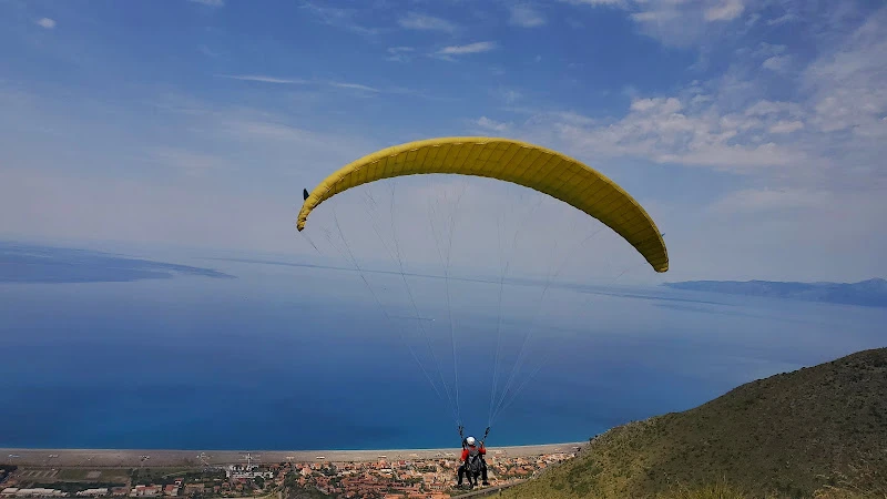 ASD Aero Club Riviera dei Cedri - Atterraggio