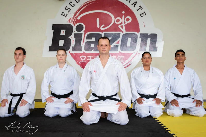 Escola de Karatê - Dojo Paulo Biazon