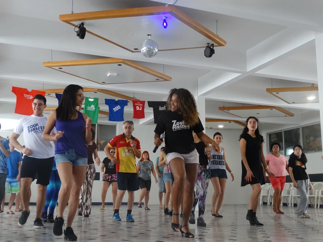 School of Dance Mara Santos
