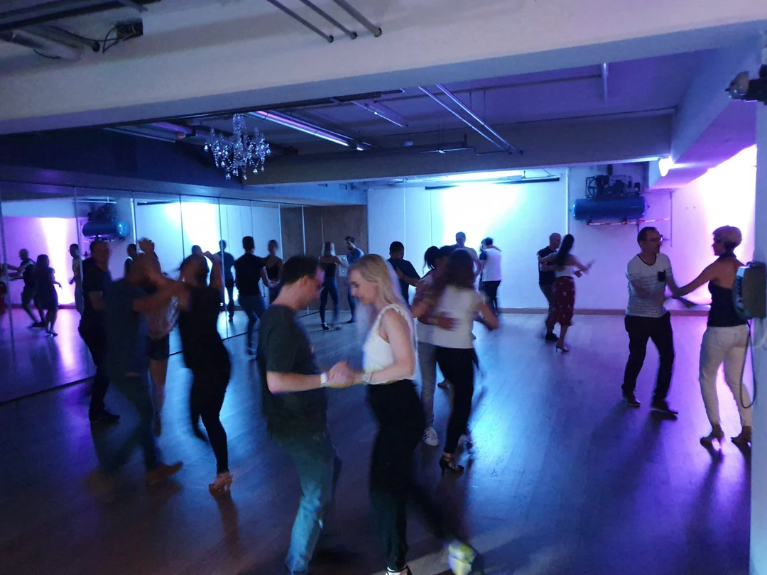 Danzare Tanzschule