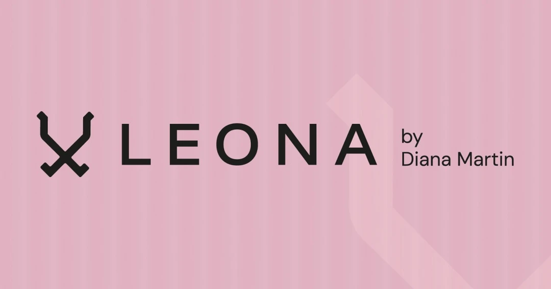 Leona by Diana Martín