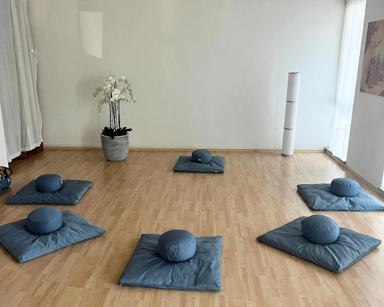 meinyogaplatz Leipzig - Yoga & Pilates Studio, Yoga für Schwangere, Personal Training, Meditation, TAT Begleitung & Coaching