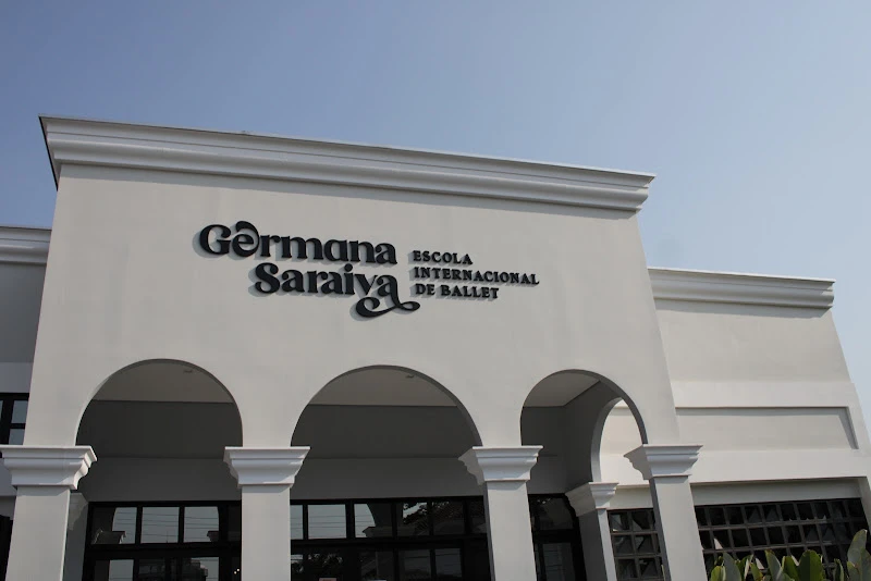 Germana Saraiva Escola Internacional de Ballet