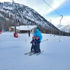 Skiing School - Esi Isola 2000