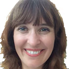 Aurore Gapski | Magnétiseur Astrologie Voyance Hypnose | Books and Spells