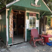Kicking Mule Riding Stable & Cookhouse