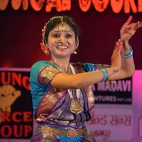 Nrutyanjali Nrutya Niketan .kathak & bharatnatyam,Tabala,Gayan