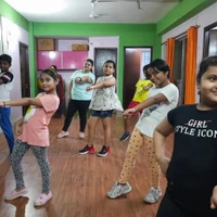 DANCE VILLA