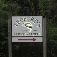 Tedford's Lakeside Lodge