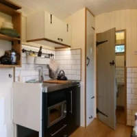 Studio-W and Noddfa Shepherd Hut at Erw Neuadd