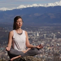 Val'yoga Valeriya Roche