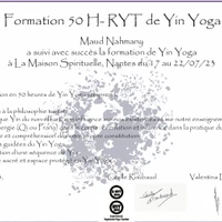 Moon Yoga Maud Nahmany