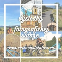 Lavička pri cyklochodníku