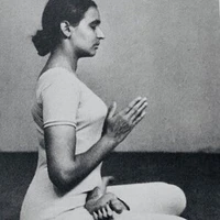 Iyengar Yoga with Nicky