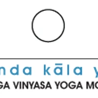 AnandaKala Yoga - Shala Montreuil