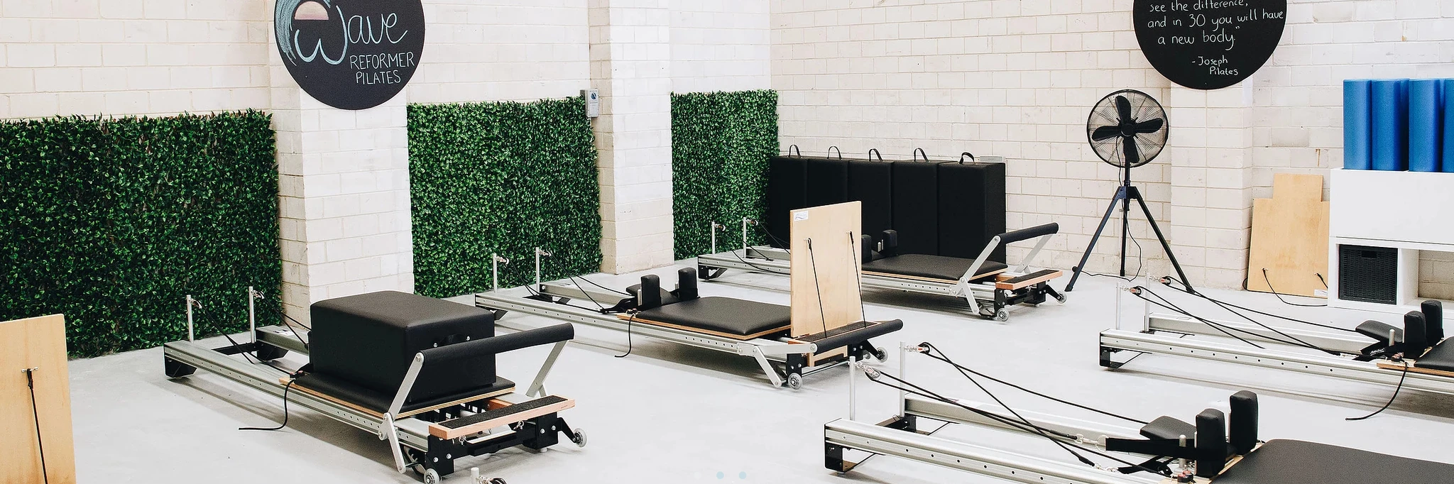 Wave Reformer Pilates