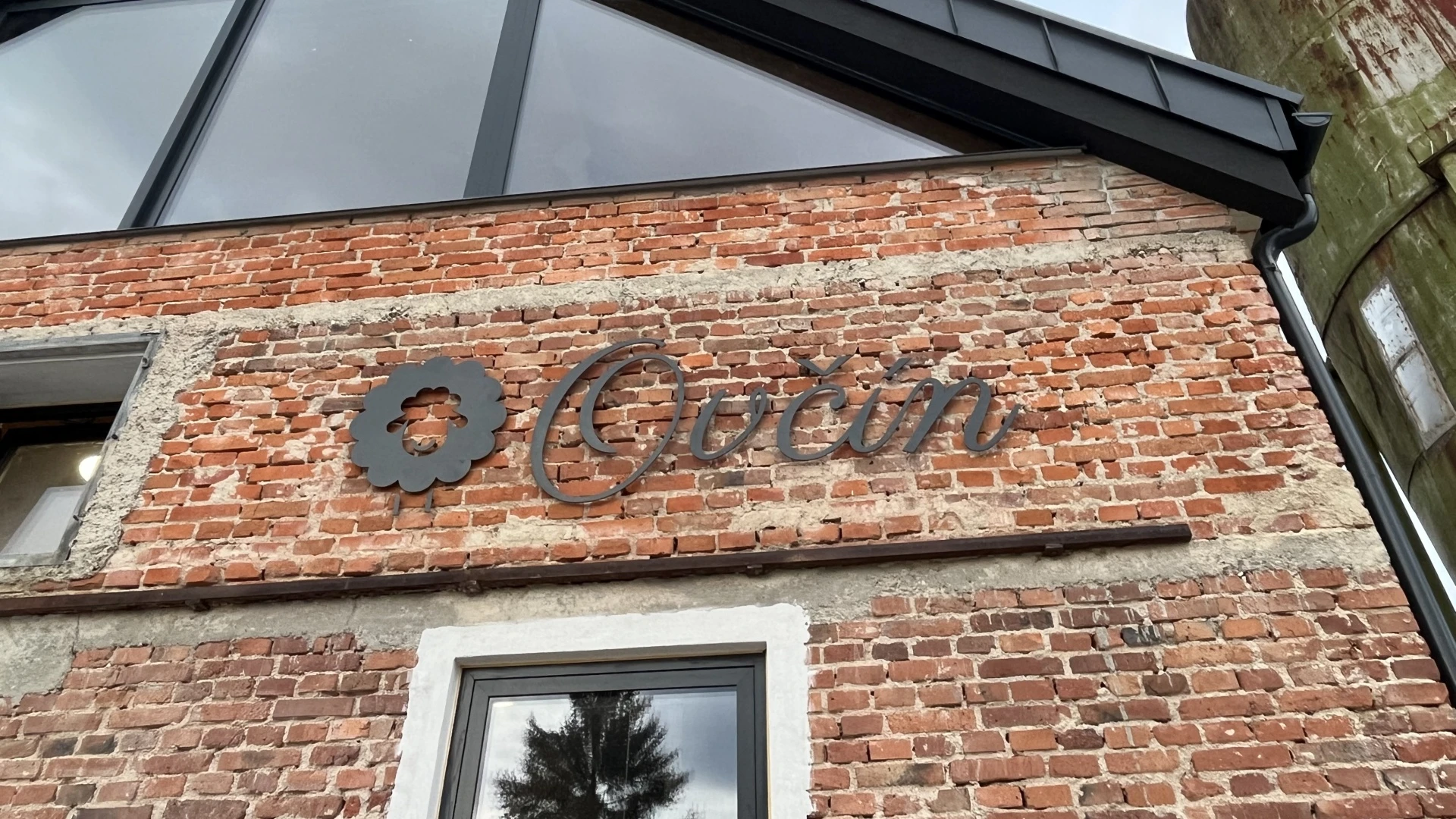 Ovčín Boulder & Bistro