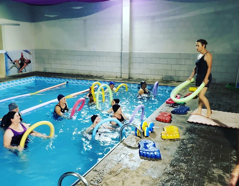 Academia Golfinho Azul