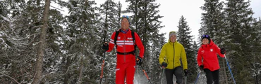 Cours de ski alpin pour débutants avec les ados