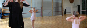 Petit Pointe Creative Ballet Program