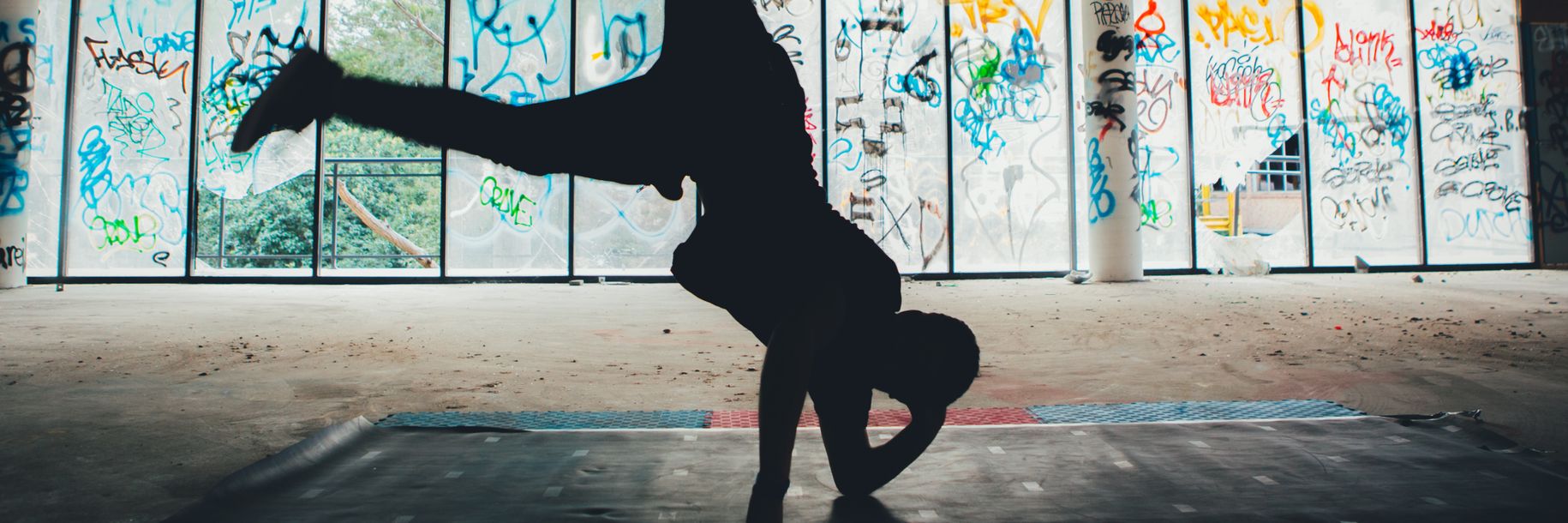 Breakdancing breaking news and history