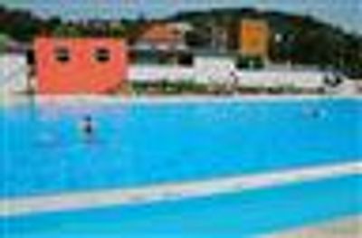 Summer Pool STARZ